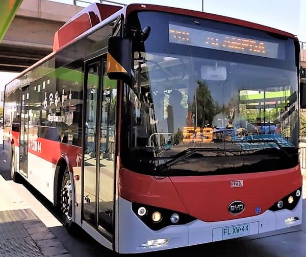 ESPECIAL CON SIMULADOR DE INMERSIÓN TOTAL CONDUCENTE A LICENCIA DE CONDUCTOR PROFESIONAL CLASE A-3